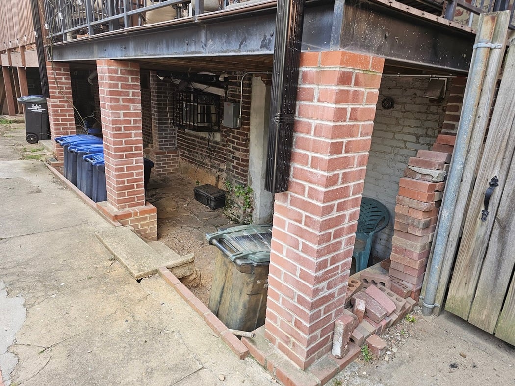 head height clearance under this deck