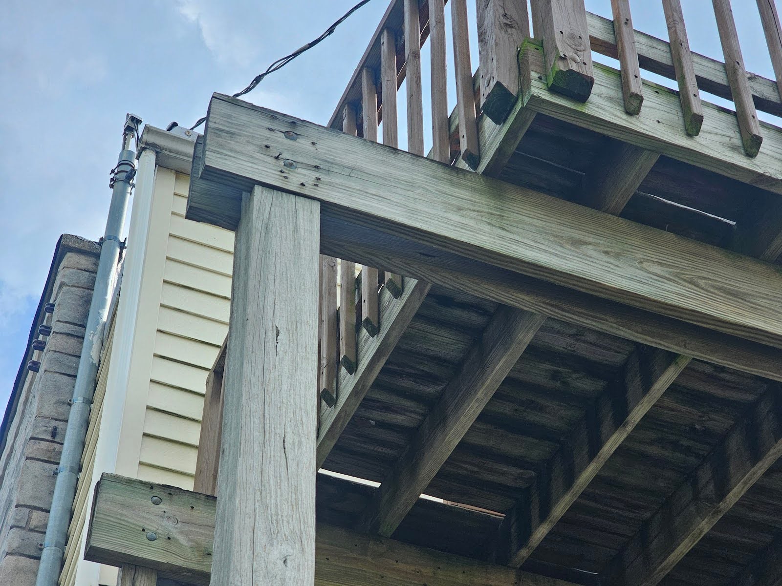 Offset Deck Loadpath at Post - Part I 3 individual floor joists of the deck