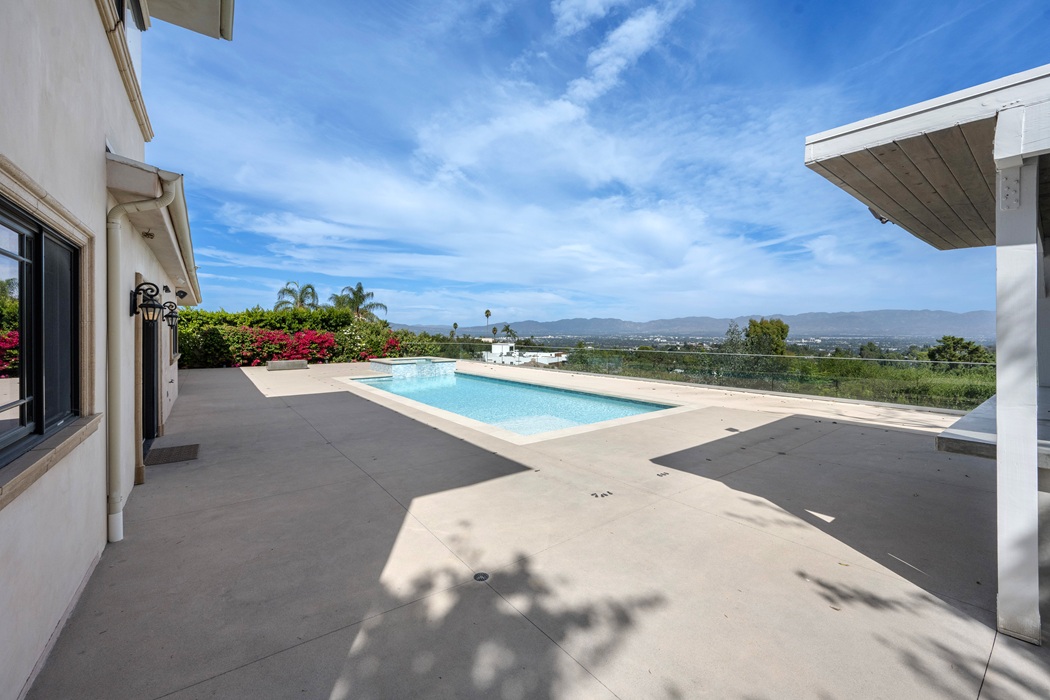 Safe and Slip Resistant Pool Patio Maintenance Services in Rockville for Summer Protection