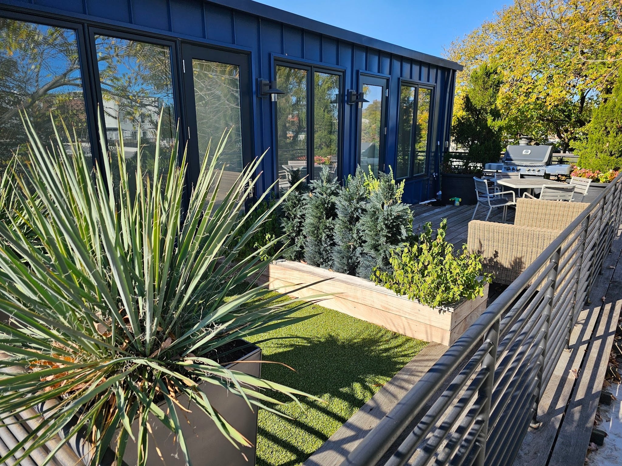 Beautiful Walkout Rooftop Deck Washington DC