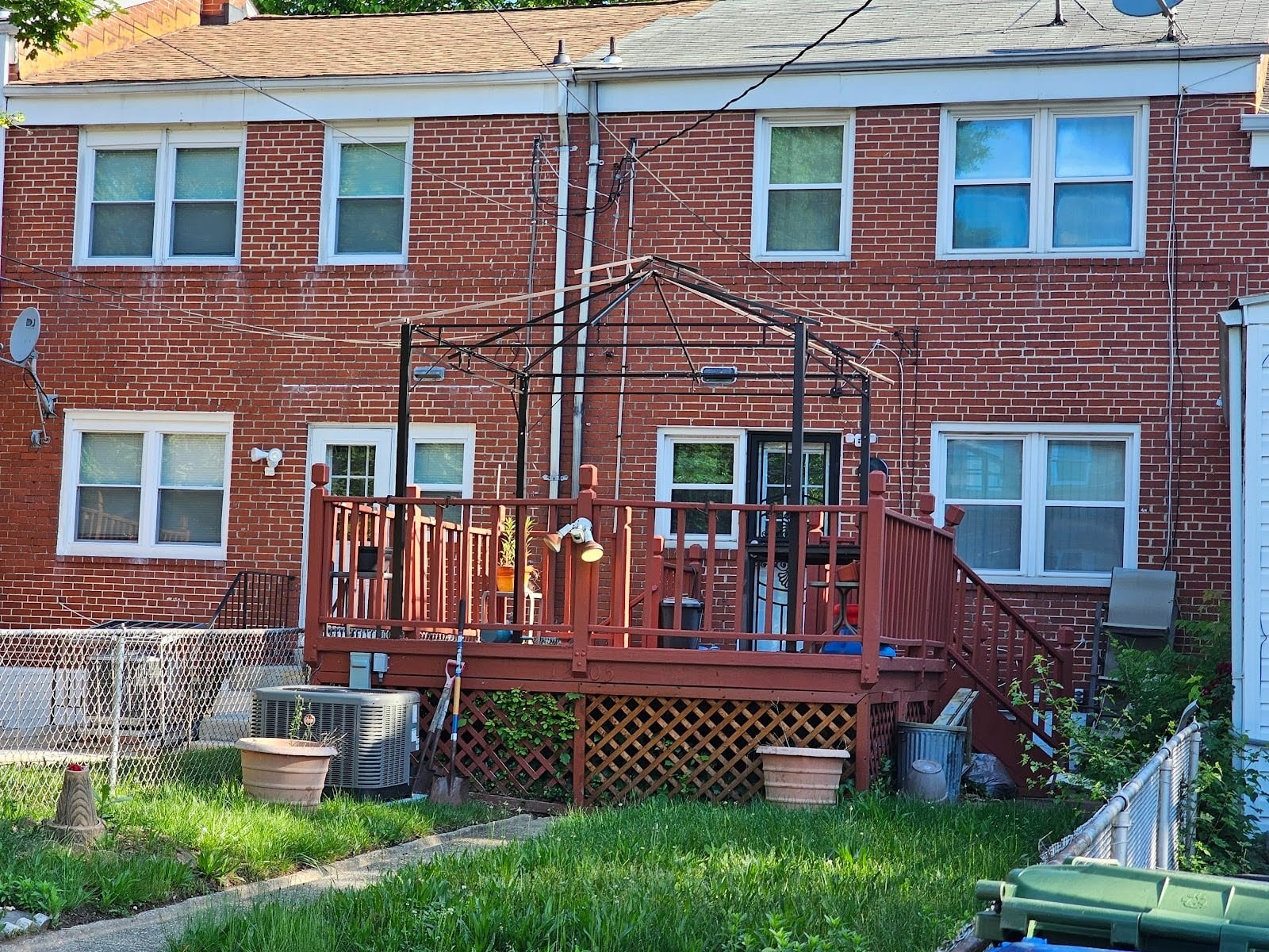 Deck that's attached to the rear of a building